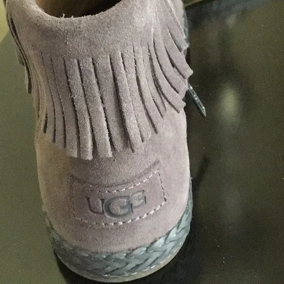 Uggs booties - Picture 3 of 7